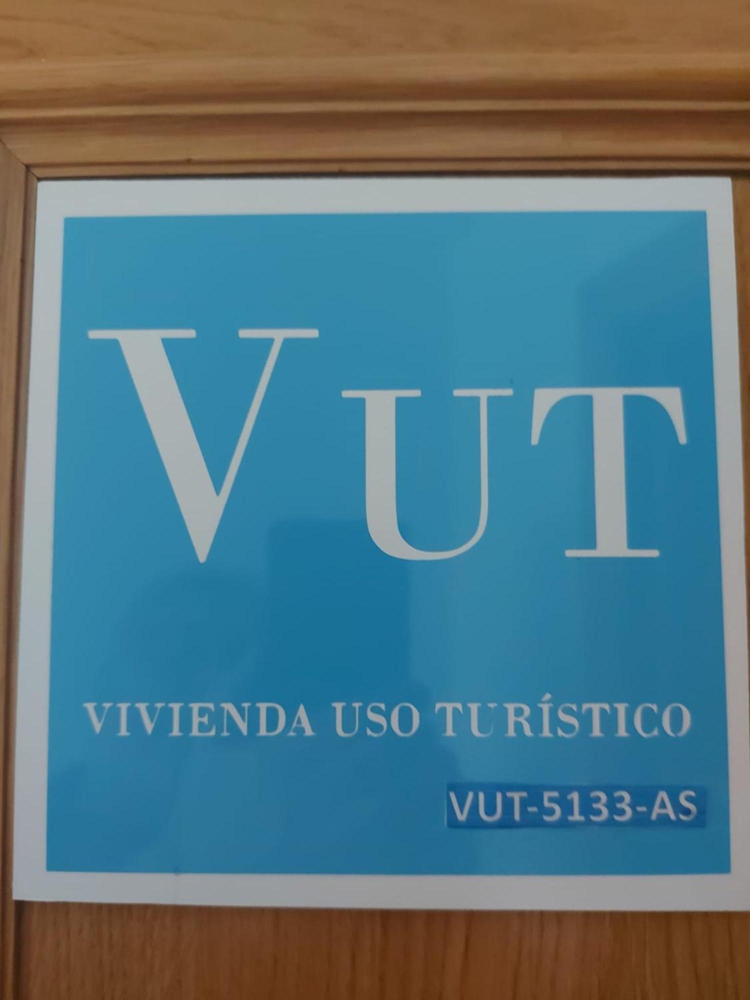 Apartamento Hospital Los Prados Parking Gratuito Oviedo Luaran gambar